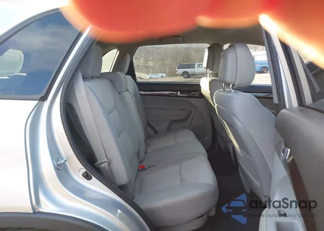 2011 Kia Sorento Lx V6 from USA, damaged, VIN 5XYKTDA26BG068341